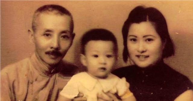 张季鸾全家1937年于香港